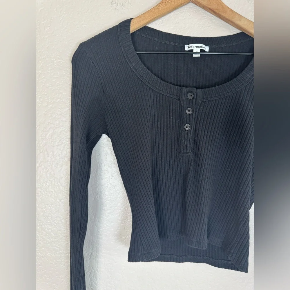 Reformation Billie Knit Top Ribbed Cropped Black Long Sleeve Medium $98